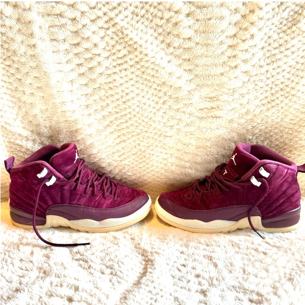 Jordan Women's Maroon Sneakers